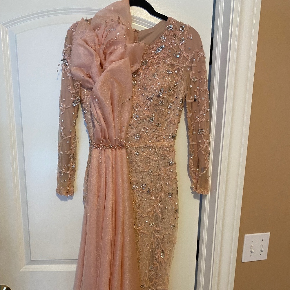 pink 3D tabja evening gown with side skirt